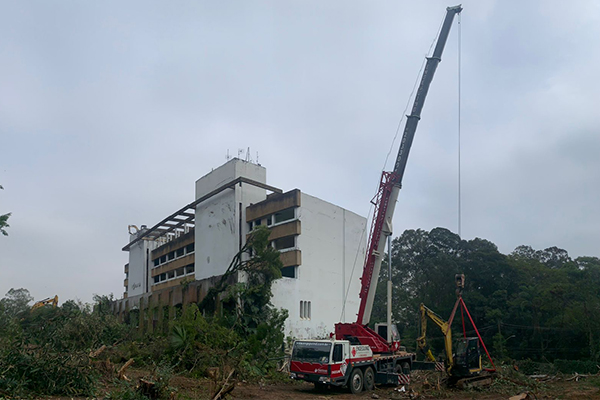 Demolição Mecânica Predial