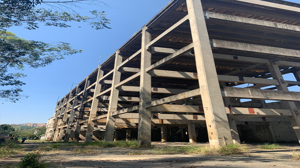 Demolição de Fábricas - Obra Jandira-SP