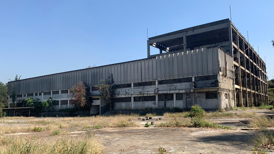 Demolição de Fábricas - Obra Jandira-SP