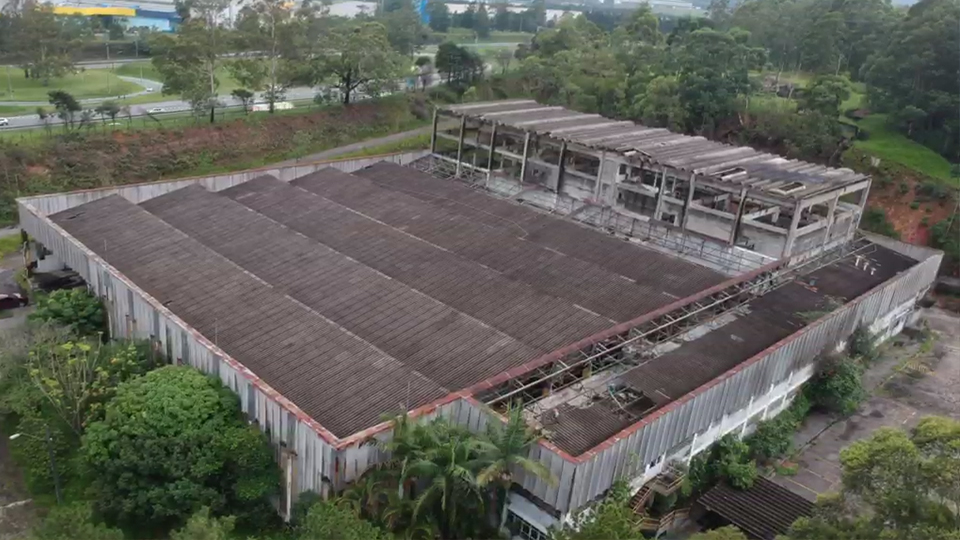 Demolição de Fábricas - Obra Jandira-SP